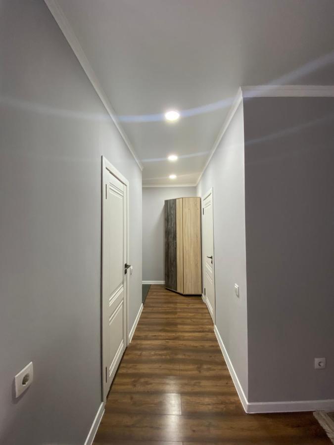 Квартира В Центре Алматы Ngoại thất bức ảnh
