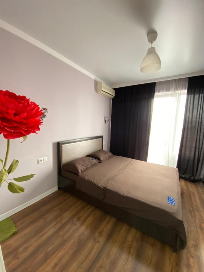 Квартира В Центре Алматы Ngoại thất bức ảnh